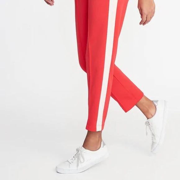 Old Navy Mid-Rise Side-Stripe Joggers for Women - Picture 2 of 2